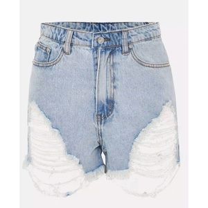 Misguided Highwaisted distress shorts